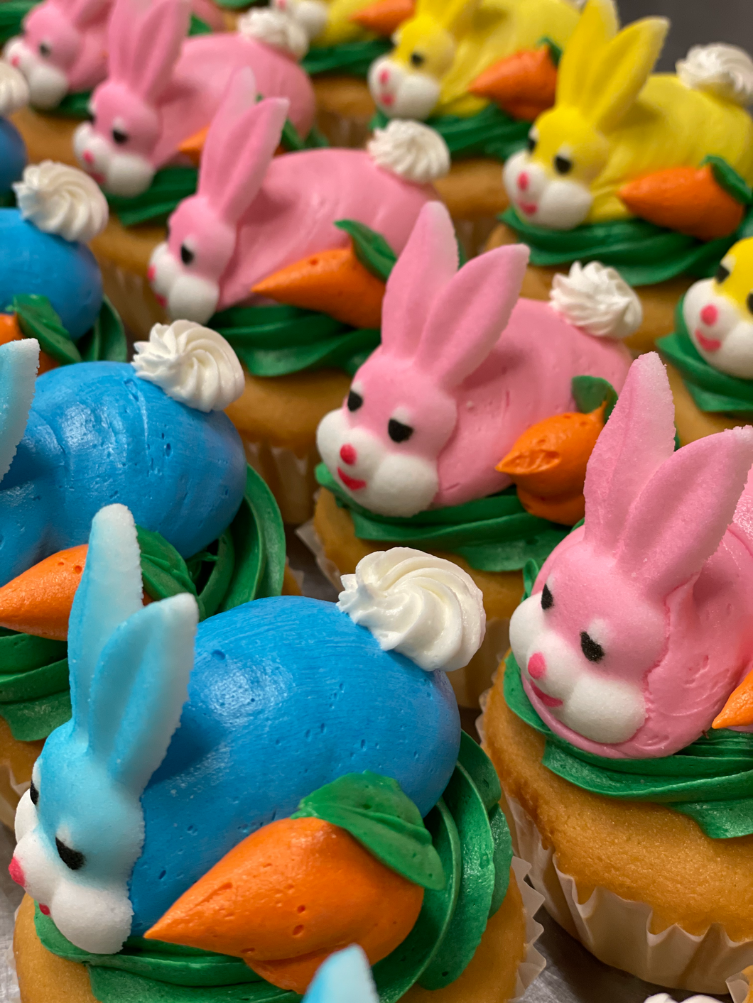 Easter Cupcake - Bovella's Cafe